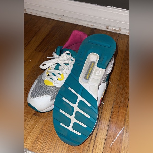 Brand new women’s 997 new balance - Picture 3 of 3